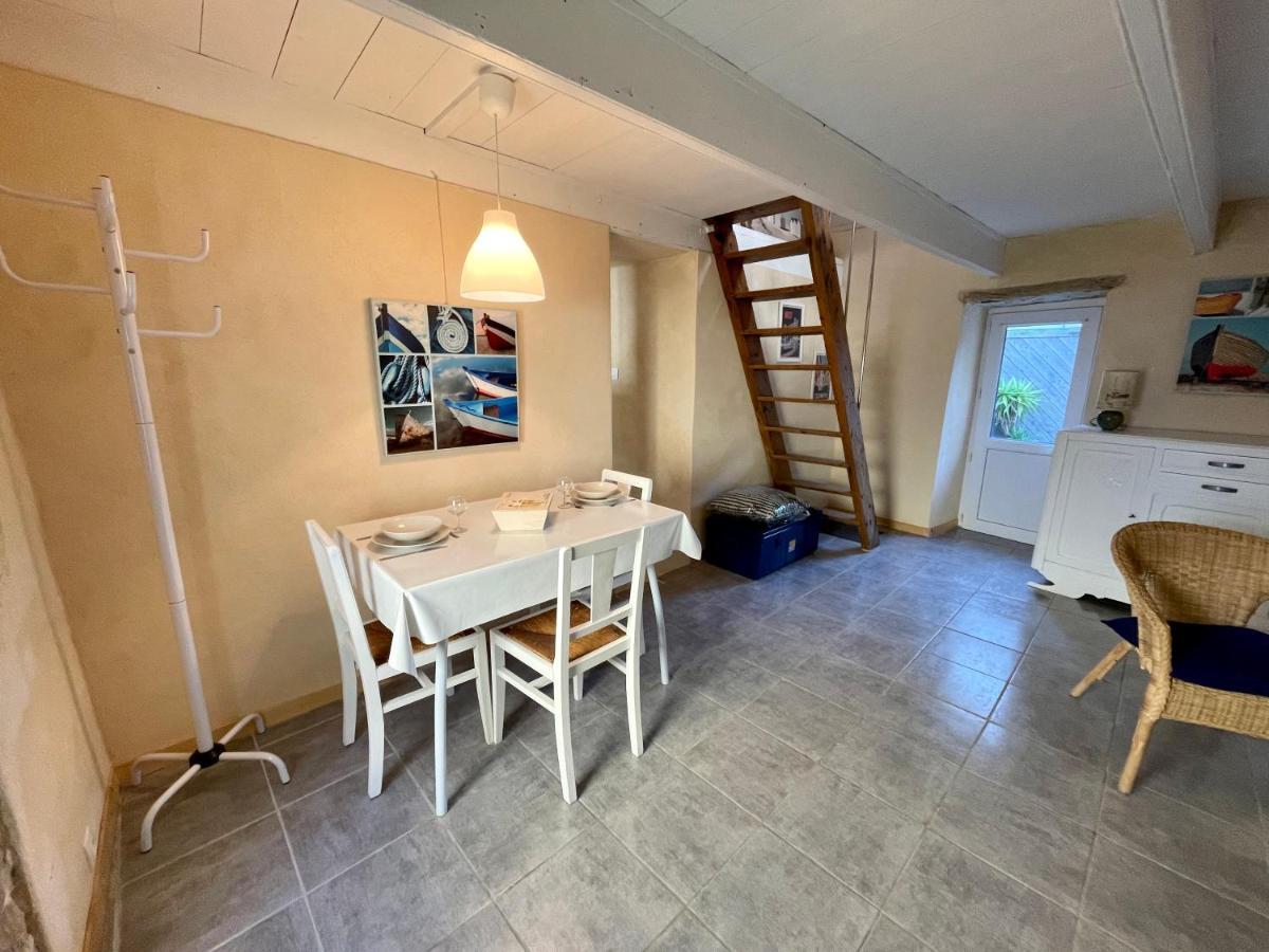 Authentique Penty Au Coeur Du Bourg Apartamento Roscanvel Exterior foto