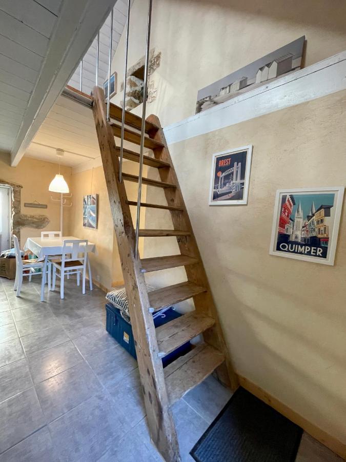 Authentique Penty Au Coeur Du Bourg Apartamento Roscanvel Exterior foto